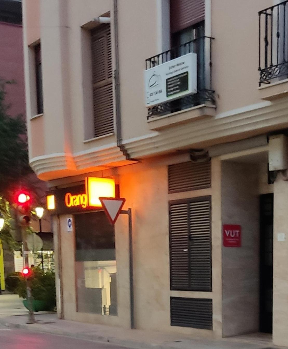 Apartamento Luz De La Avenida Tomelloso Exterior foto